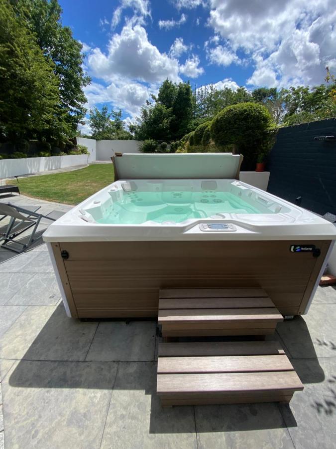 Dream House London With Gym, Cinema And Housekeeper Villa Ealing Ngoại thất bức ảnh