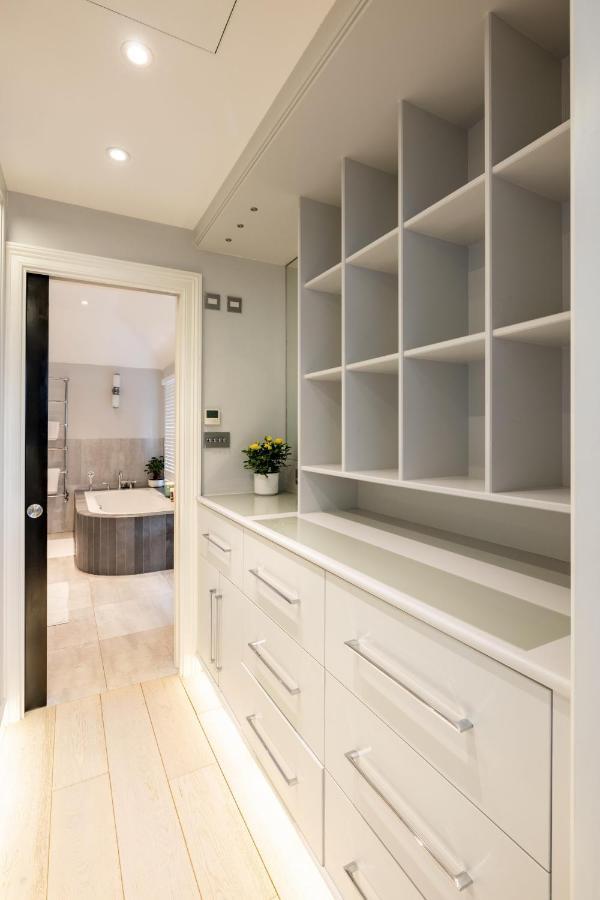 Dream House London With Gym, Cinema And Housekeeper Villa Ealing Ngoại thất bức ảnh