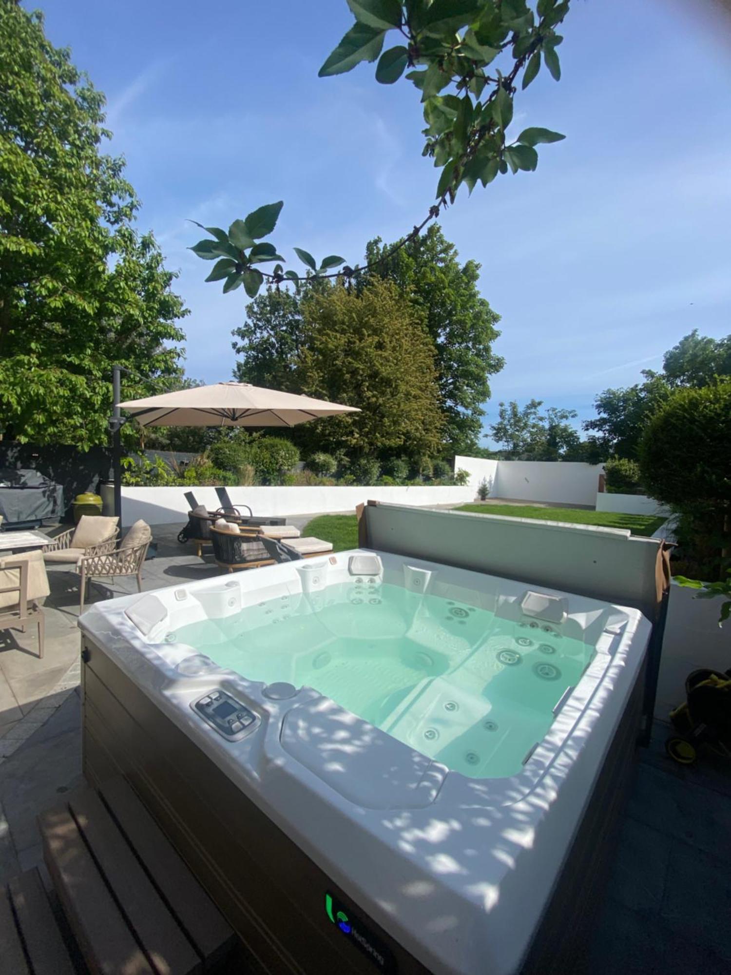 Dream House London With Gym, Cinema And Housekeeper Villa Ealing Ngoại thất bức ảnh