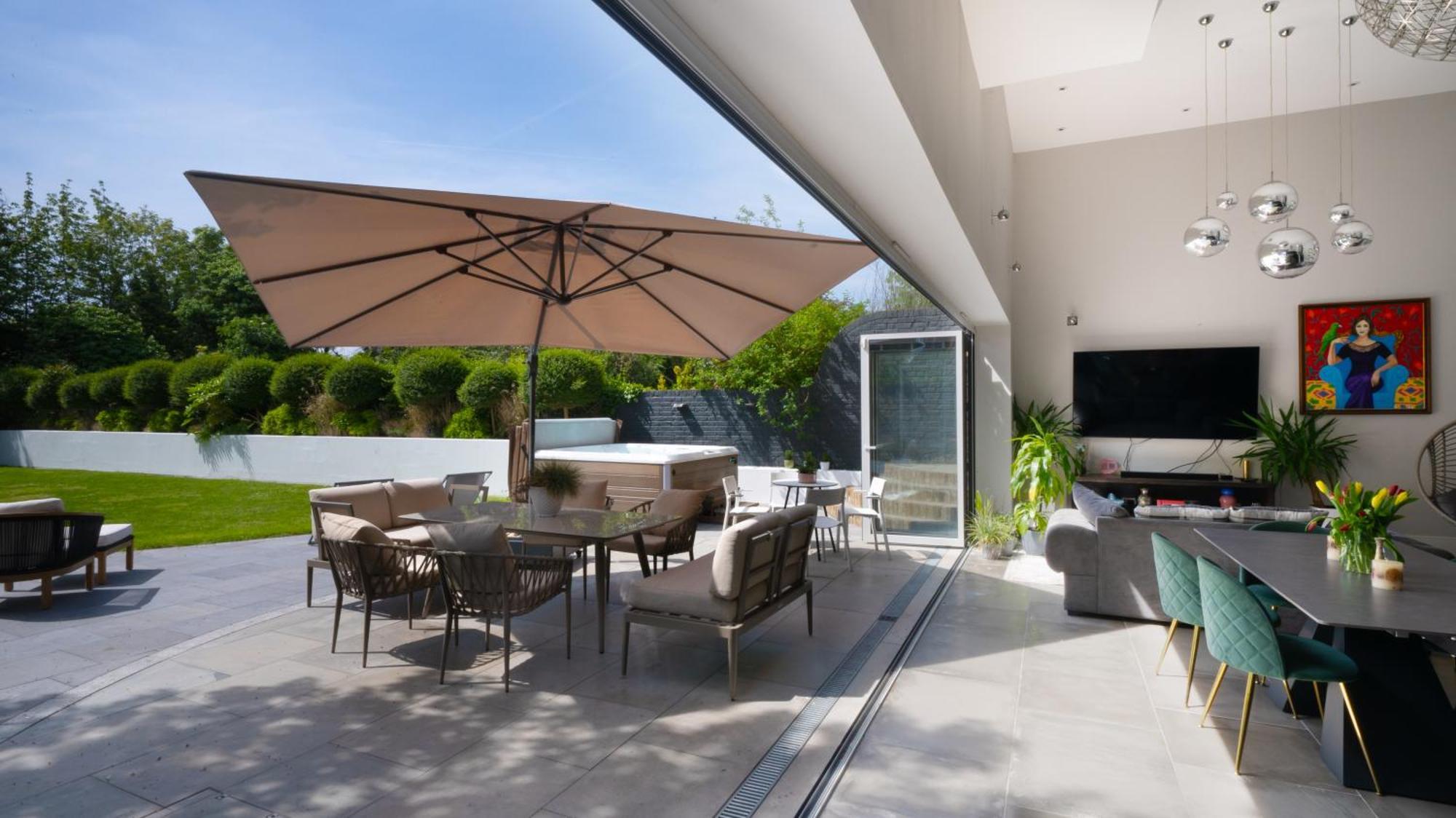 Dream House London With Gym, Cinema And Housekeeper Villa Ealing Ngoại thất bức ảnh