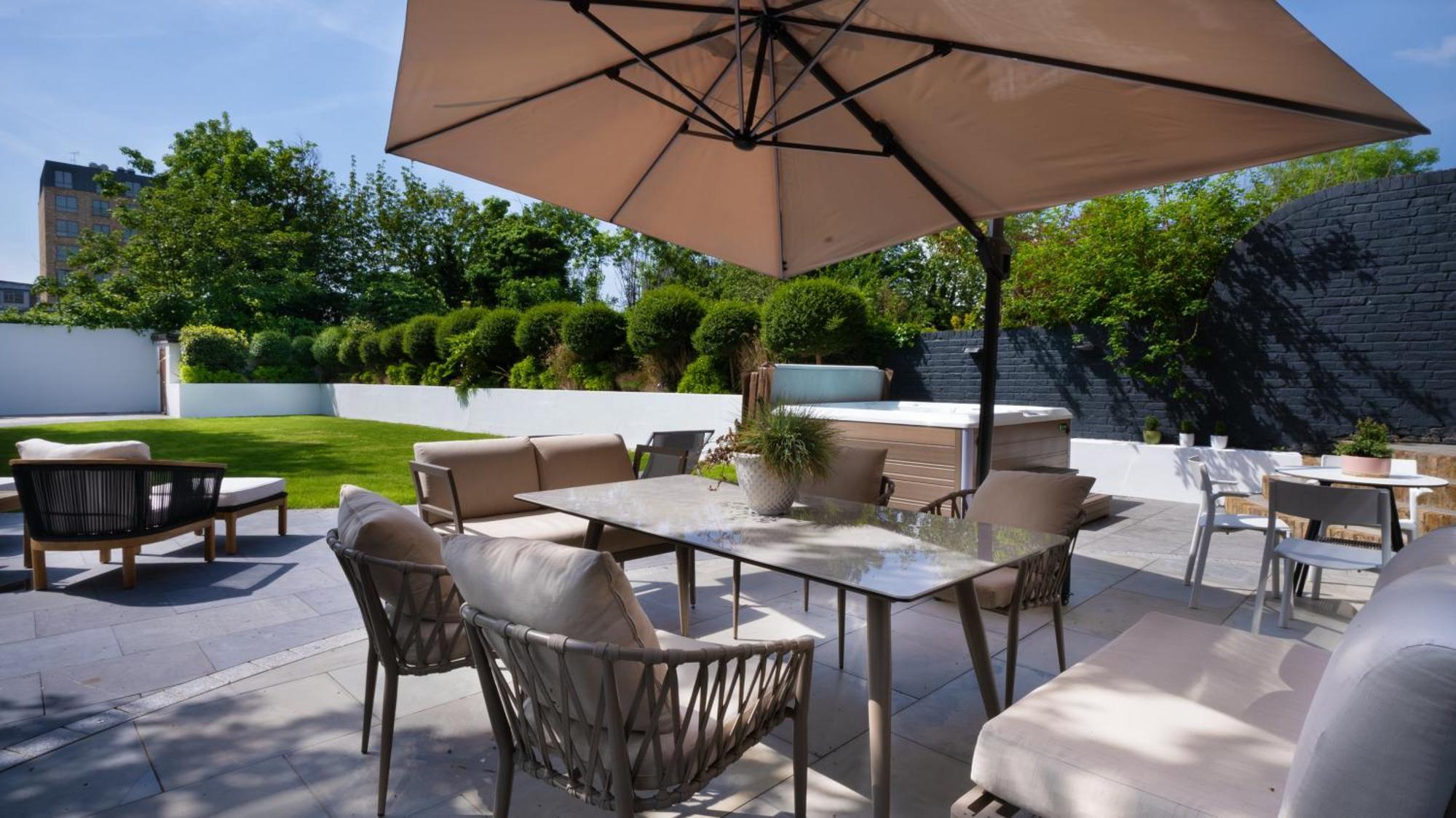 Dream House London With Gym, Cinema And Housekeeper Villa Ealing Ngoại thất bức ảnh